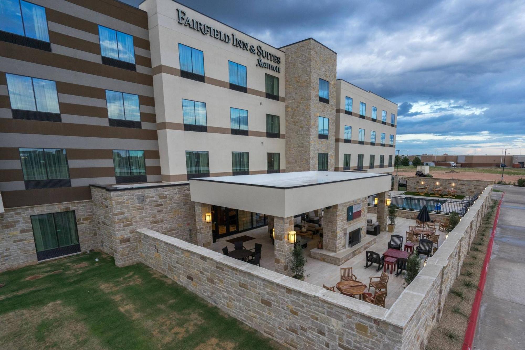 Fairfield Inn & Suites By Marriott Lubbock Southwest Exteriör bild