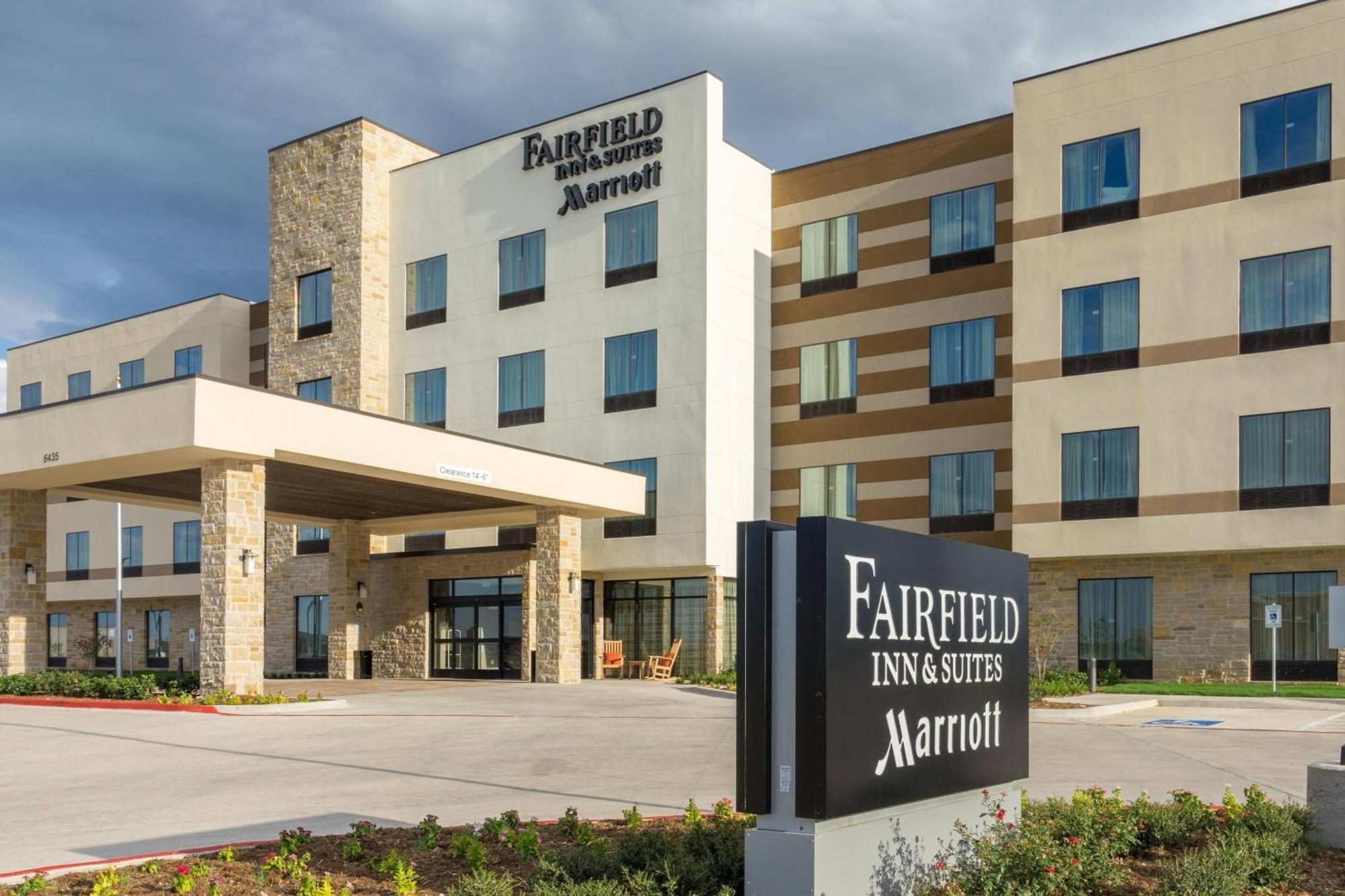 Fairfield Inn & Suites By Marriott Lubbock Southwest Exteriör bild